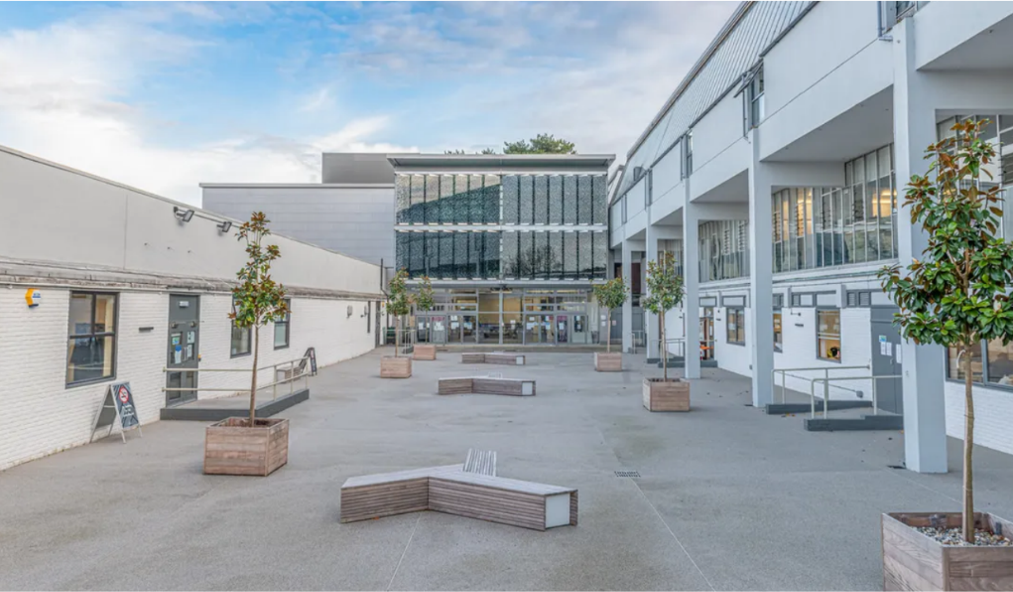 UCA Fashion and Textiles, Epsom